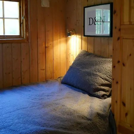 Dom wakacyjny Forest At Branen With Fireplace & Fire Pit *